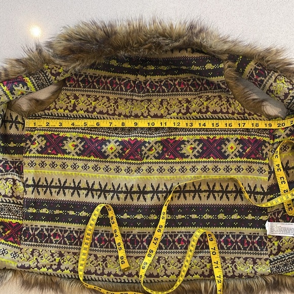 Mossimo Faux Fur Open Front Vest - Brown, Women’s Size S/P - Picture 8 of 8